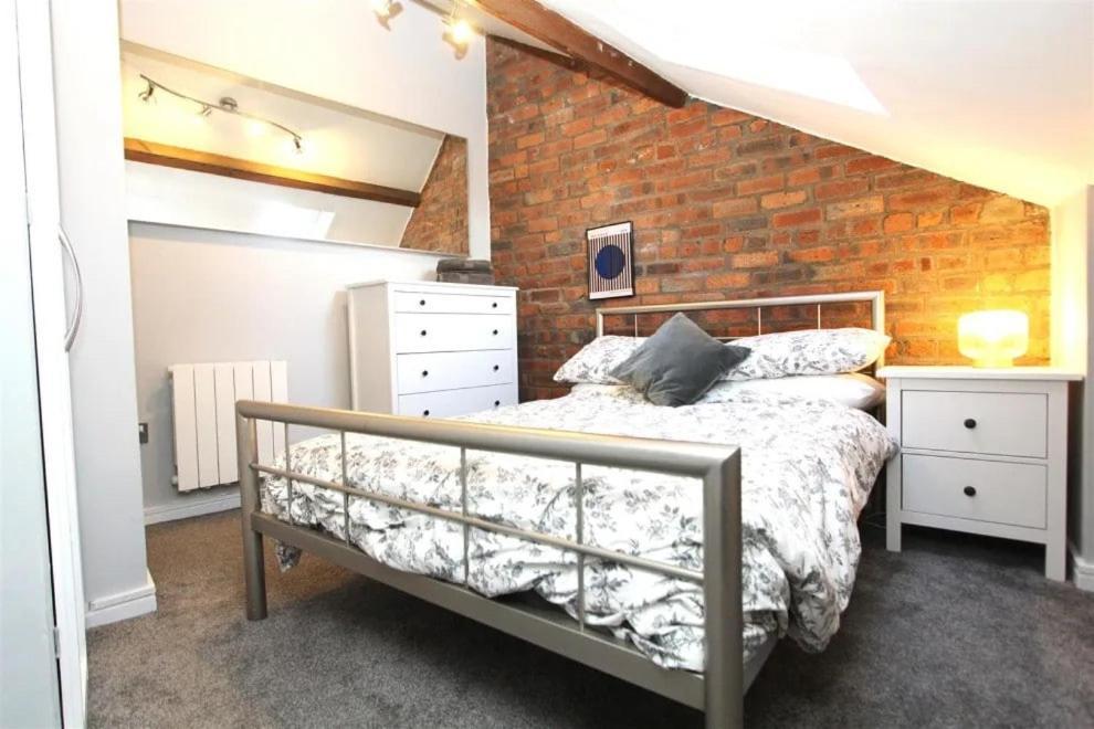 Large New-York Style Apartment In City Centre Leeds  Exterior foto
